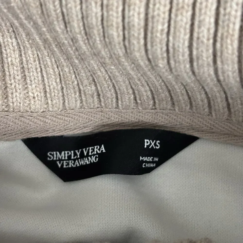NWT VERA WANG Women’s Ribbed Turtleneck Collar Beige Sweater Top New Holiday
